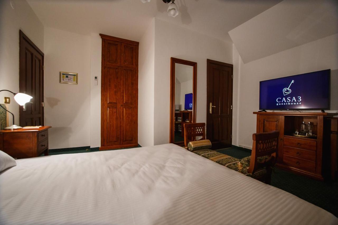Casa 3 Guesthouse オラデア エクステリア 写真