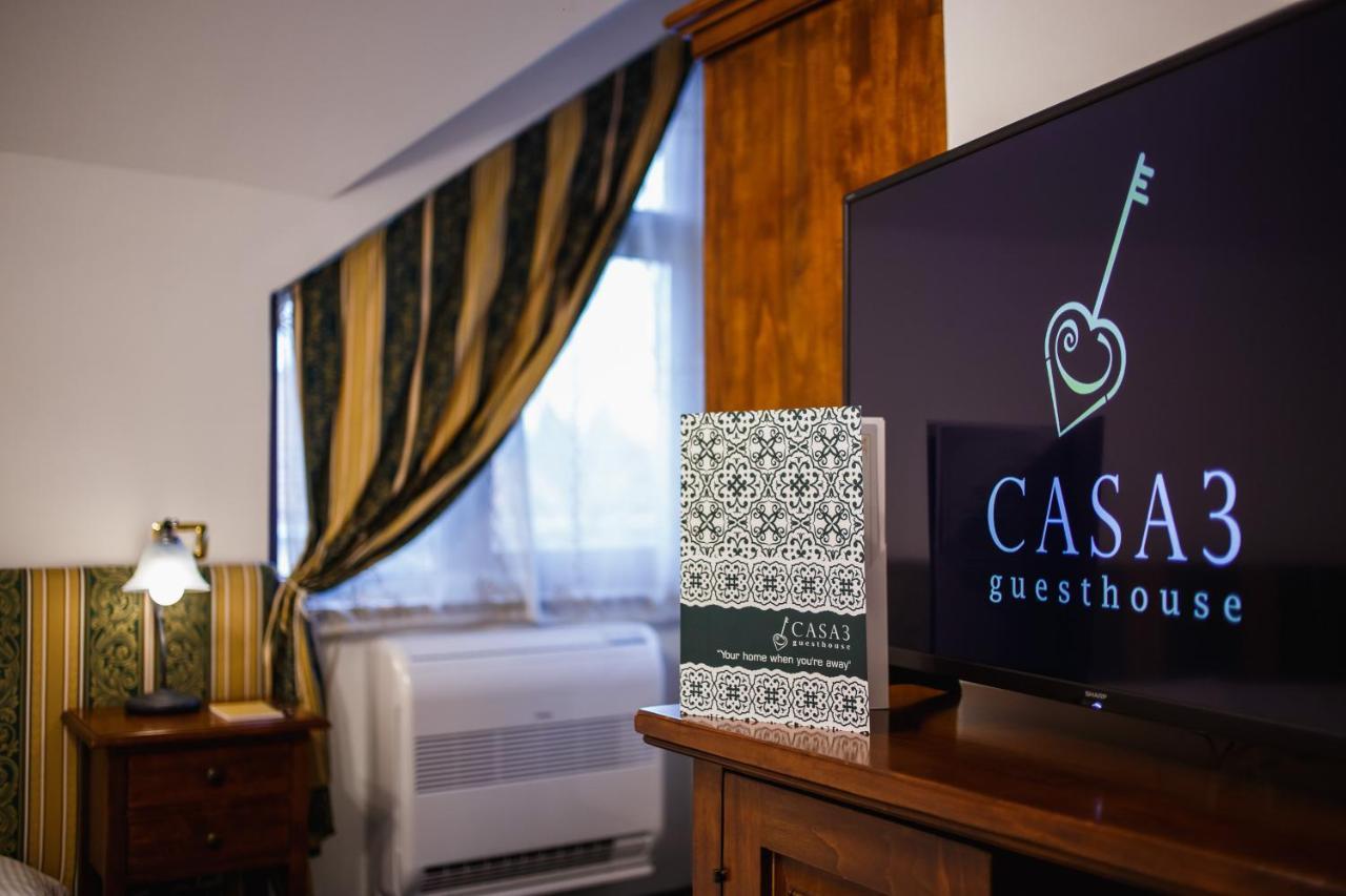 Casa 3 Guesthouse オラデア エクステリア 写真
